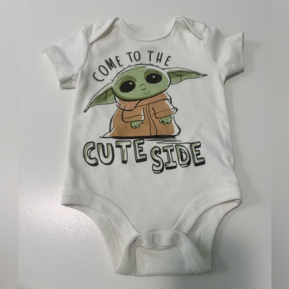 Star Wars The Child Set of two infant onesies - Picture 4 of 11